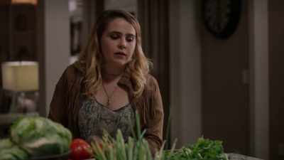 I have sort of a favor to ask. - Good Girls
