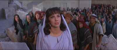 - I have spoken. Obey my command.
- Stone her. - Solomon and Sheba
