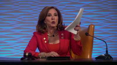 I have the divorce papers right
here. Señor Lopez never signed. - Lopez vs Lopez