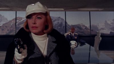 I have the gun and that proves I'm right - How to Steal the World