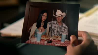 I have to tell Angela. - Bones