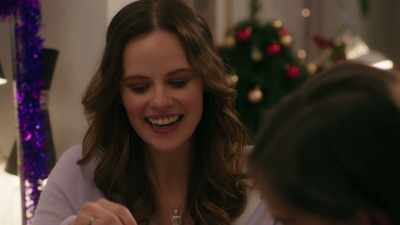 - I haven't seen you this
smitten since you were 15 - Christmas in Notting Hill