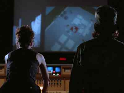 Hawkeye target selected and locked. - Lois & Clark: The New Adventures of Superman