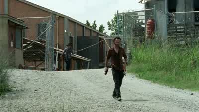 He'! ' You didn't wake me up. I thought I'd let you sleep in. - I should help. - Good. I've got to go talk to Daryl. - The Walking Dead