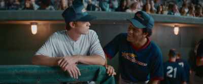 - I hear they got you hitting
for both sides tonight?
- Yeah. - The Hill