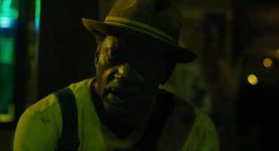 - I hear you.
- What you mean "her kids"? - Rumble Through the Dark
