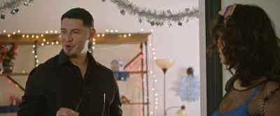 I heard it was against the
law to look so beautiful. - How the Gringo Stole Christmas