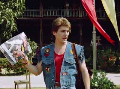 I heard your school
is the best in Bangkok. - The King of the Kickboxers