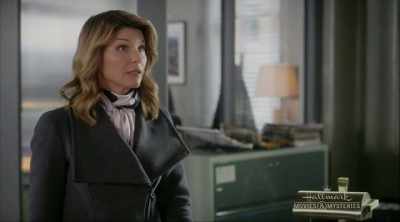 I HEARD WALTER SAY
IT WAS "PAYBACK." - Garage Sale Mysteries: Picture a Murder