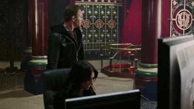 I heard what you said. So -Teette work with the government. - Sharknado 5: Global Swarming