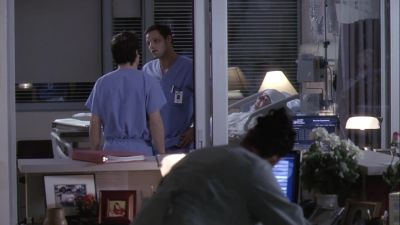 I HEARD WHAT YOU DID, CHAMP. - Grey's Anatomy