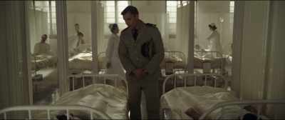I heard you were with Lieutenant Pearce
during the attack. - Midway