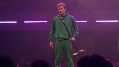 I was heckled by the
microphone today. - James Acaster: Hecklers Welcome
