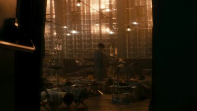 (helicopter blades whirring) - Fear the Walking Dead
