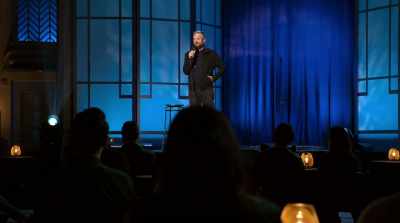 -I…
-[audience applauds] - Nate Bargatze: The Greatest Average American