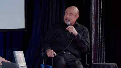 I… I don't know.
I don't try to be one way or the other. - Adam Ray Is Dr. Phil UNLEASHED