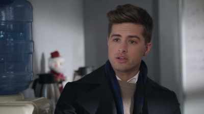- I helped diana load
some boxes into a truck, - It’s Beginning to Look a Lot Like Murder