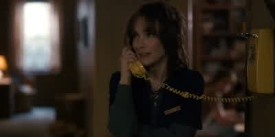 Hey, you've reached Lonnie. - Stranger Things