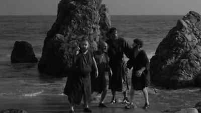 I hope the rest of them made it. - The Three Stooges Meet Hercules