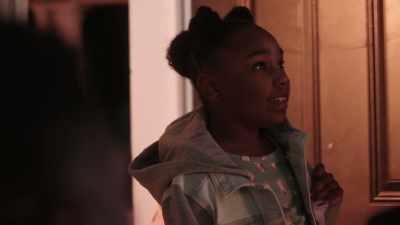 I hope y'all got
that food going, - Girl in the Closet