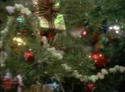 I HOPE YOU DIDN'T HANG
THAT STUFFED CLOWN - A Very Brady Christmas