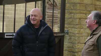 I hope you're ready for this.
ROSS CHUCKLES - Britain's Tiger Kings - On the Trail with Ross Kemp