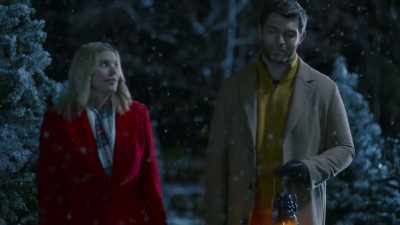 I... I could help you
if you want. - Designing Christmas with You