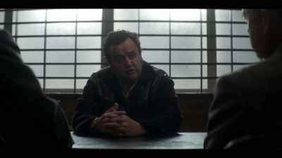 I-I don't drive. So she drove t'van. - The Long Shadow