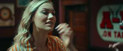 I, I was in a hurry and, - Woman in the Maze
