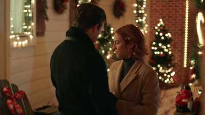 I-I just need, um, a second
to... to process. - Christmas with the Campbells