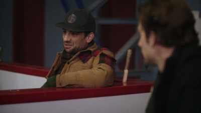 I-I just, uh, sent you,
like, four direct messages, - The Moodys