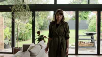 I... I saw a man by the woods, - Hollington Drive