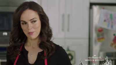 I-I wonder how Randy is doing
with Audrey and Brandon. - Last Vermont Christmas