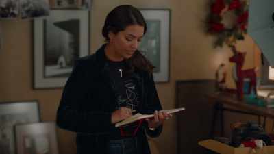 I-I'll just add
a few more things - Friends & Family Christmas