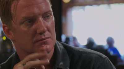 I-I'm home for-- I'm
ridiculously happy for a week, - Roadrunner: A Film About Anthony Bourdain