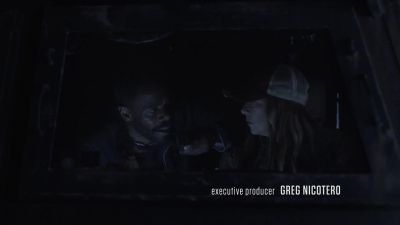 I'm in his car.
He's about to leave. - Fear the Walking Dead