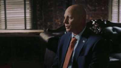 I immediately went back
to the DEA office and
started to do research, - Drug Lords: The Next Generation