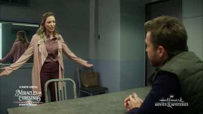 I was in love with him - Aurora Teagarden Mysteries: Reunited and It Feels So Deadly
