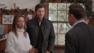 I was in the middle of a case,
I just- - Christmas Unleashed