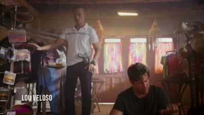 - I invented detective.
- How about you take a break? - Almost Paradise