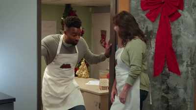I invited her
to my mom's for brunch. - Make or Bake Christmas