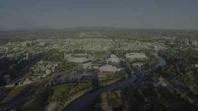 It's another gorgeous day
here in Melbourne. - Break Point