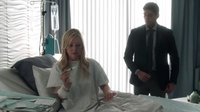 It's like they're just focused
on themselves. - Supergirl