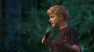 -I just accept that it's there, whatever.
-[crowd cheering] - Mae Martin: SAP