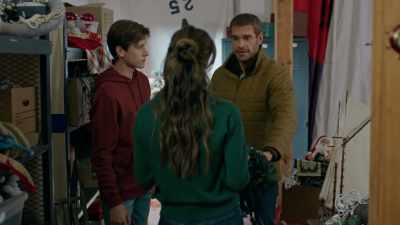 I just came by
to give you a hand, - Navigating Christmas