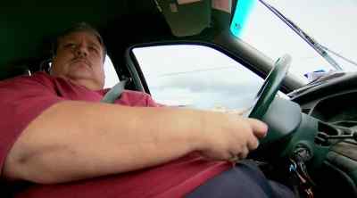 I JUST COULDN'T TAKE IT,
SO I TURNED TO FOOD. - My 600-lb Life