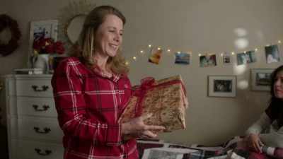 - I just found it.
I'll be right down. - A Christmas of Wonders