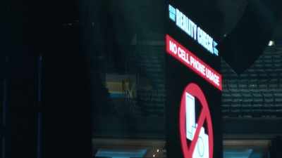 I just… The… the monitors.
I'm used to seeing the… - Kevin Hart & Chris Rock: Headliners Only