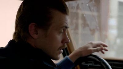 -I just kept looking at her, thinking--
-Hey. - Narcos