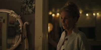 I just... you know, if you ever
want to talk, I'm... I'm here. - Somebody I Used to Know